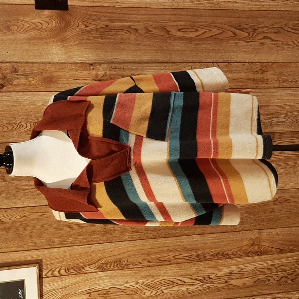 🍁Bucketlist Striped, Collared Oversized Top (Small)🍁